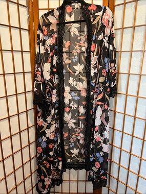 Torrid Floral Lace Trimmed Sheer Jacket Kimono Style Robe - Black Floral 1/2